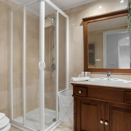 Vivi Homes - La Vida Dorada Apartment