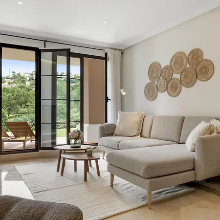 Vivi Homes - La Vida Dorada * Benahavis